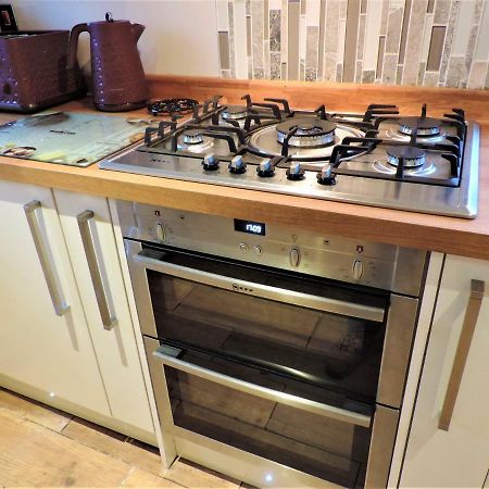 3 Bed Farnborough Air Accommodation Exteriör bild